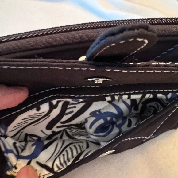 Vera Bradley Black Berkeley Clutch Microfiber Wristlet Wallet - Picture 5 of 7